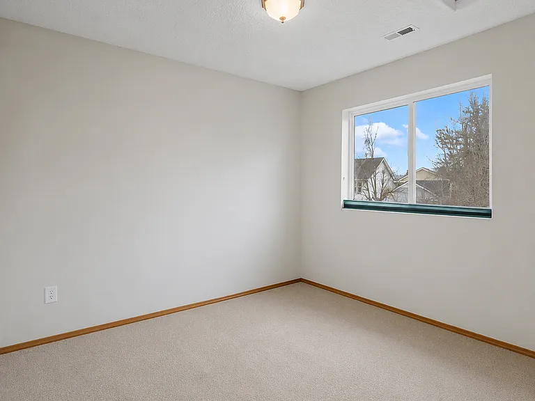 17221 SE 23rd Dr — Photo 24