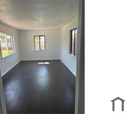 4th image of 104 Peyri Dr
