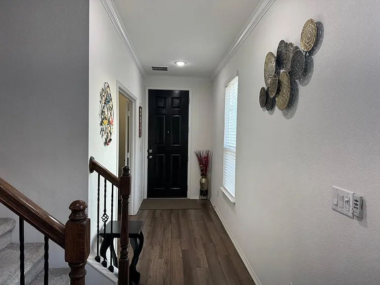 505 Weizenbock Ln — Photo 8