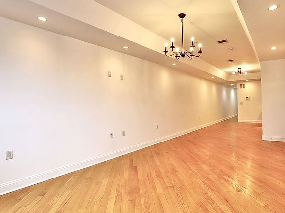 4th image of 4108 Kennedy Blvd #1
