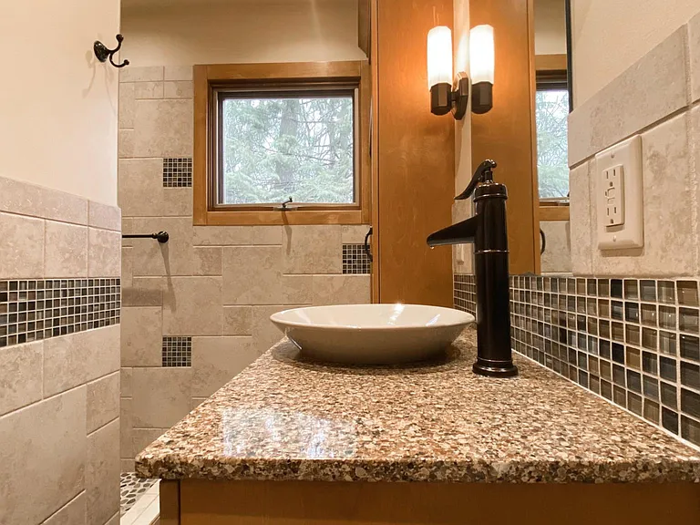 2131 Valkyrie Ct NW — Photo 20