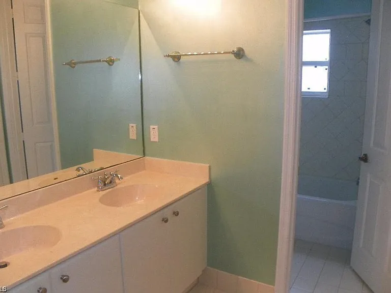 1400 Mariposa Cir #104 — Photo 13