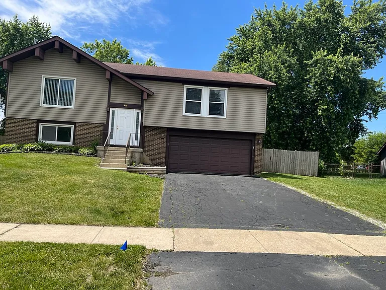 148 Farm Gate Ln — Photo 1