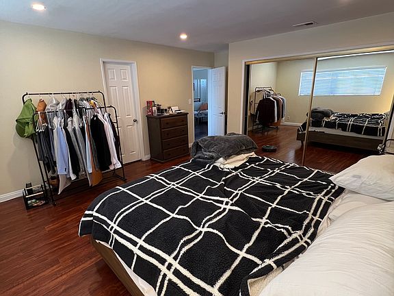 4th image of 13626 Cerise Ave APT C