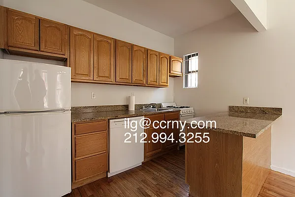 Rented by City Connections Realty | media 3