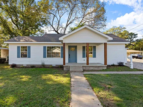 1069 Donaghey Ave, Conway, AR 72034