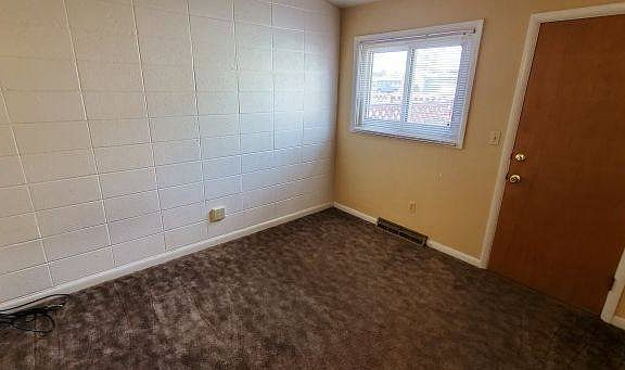 5th image of 940 Avenue B APT 2