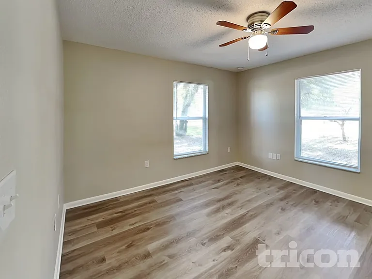 1809 Avon St — Photo 7
