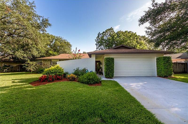 1st image of 804 Justice Dr