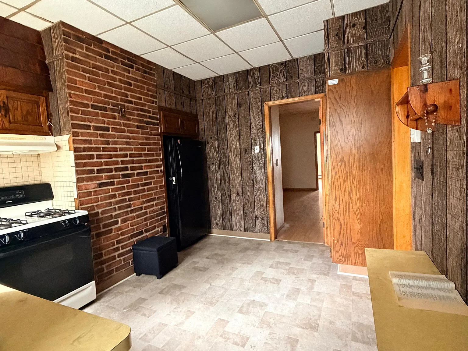 2 bed, 700 sqft, $2,100 — Photo 4