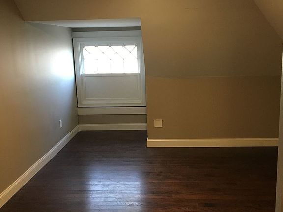 2nd image of 636 Neil Ave