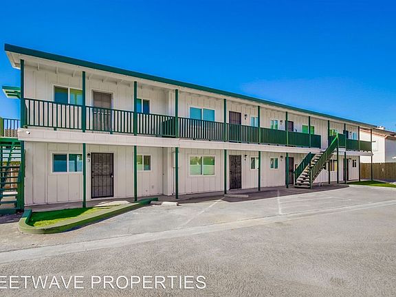 3rd image of 361 Roosevelt St #3