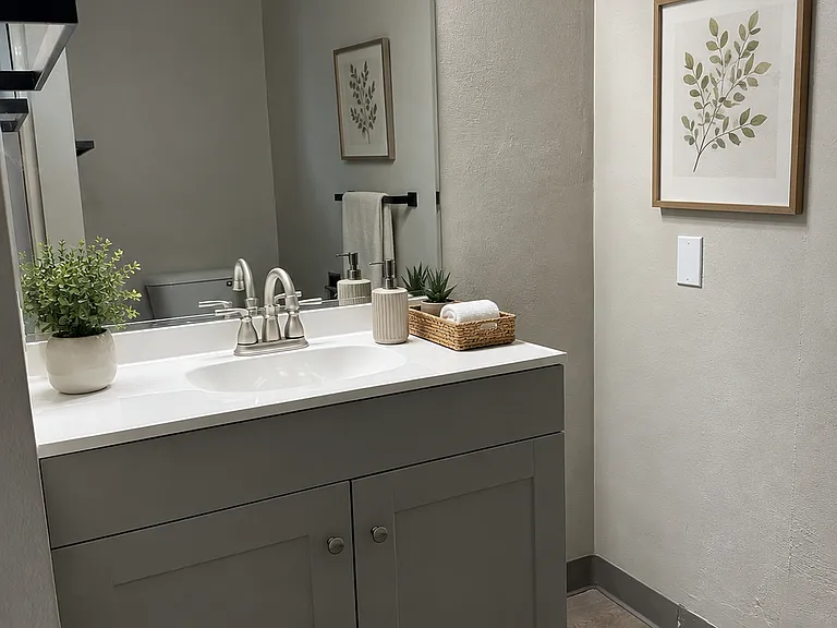 1157 Ravenwood Rd #1 — Photo 3