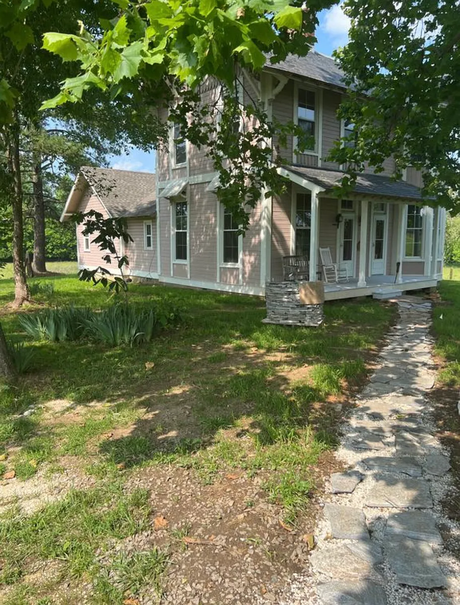 Building Photo - 1173 Bracketts Farm Rd