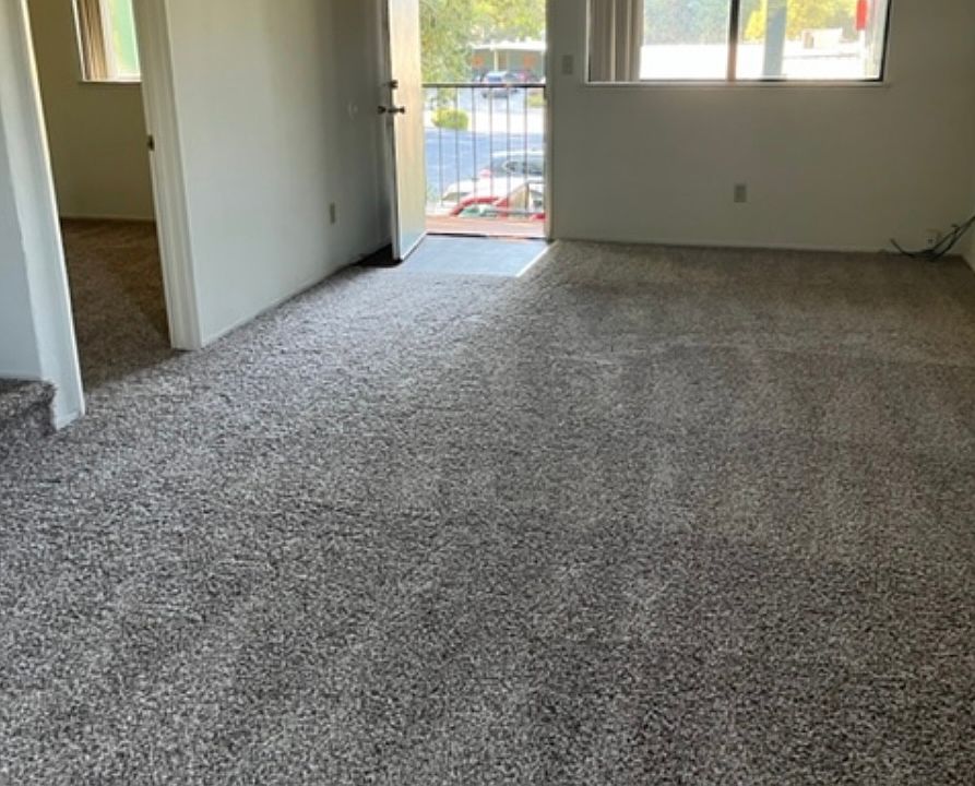 2nd image of 1930 Sycamore Ln APT 7