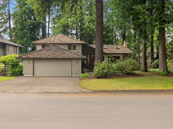 17135 SW Rivendell Dr, Portland, OR 97224