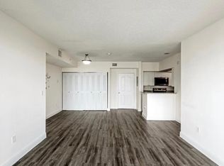 17000 N Bay Rd #806, North Miami Beach, FL 33160