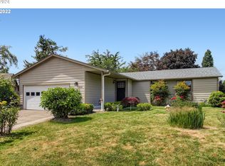 355 S Tarrybrooke Ct, Cornelius, OR 97113