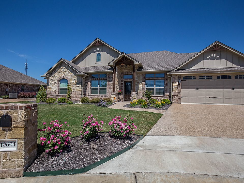 1st image of 10604 Dominic Ct