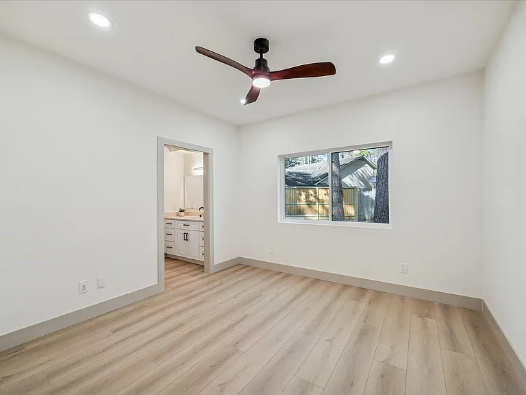 2306 Mill Lake Dr — Photo 23