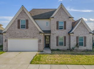 9155 Lakeside Cir S, Walls, MS 38680