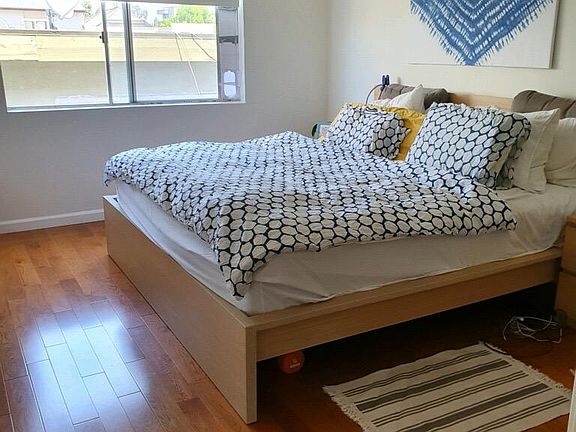 Bedroom (Does NOT come furnished)