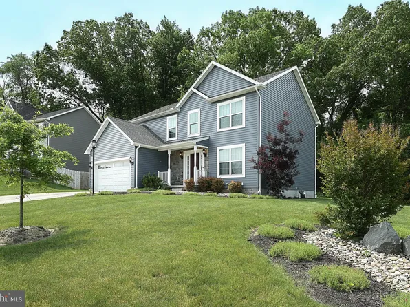 325 Sonny St, Hanover, PA 17331