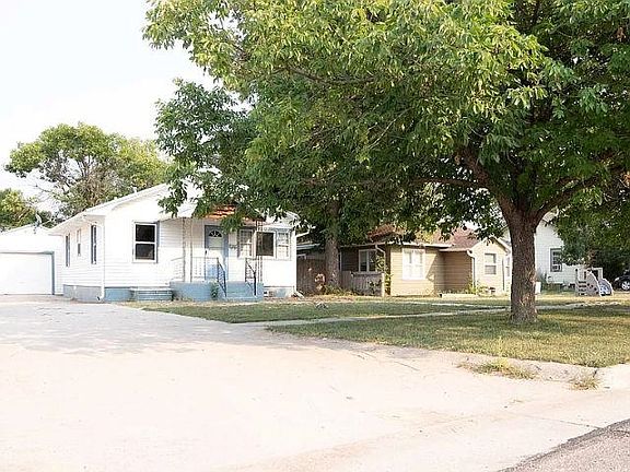 4th image of 509 E 7th St