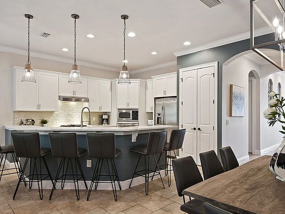 Kitchen Bar