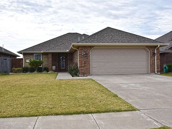 2nd image of 4414 SW Rosemary Way