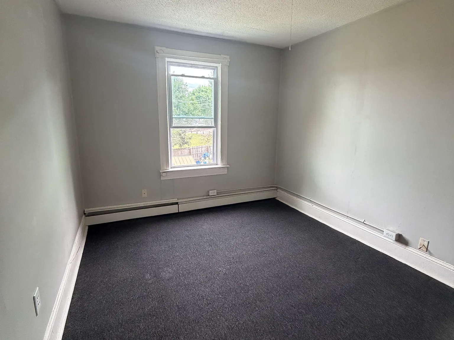 2 bed, 800 sqft, $1,575 — Photo 4