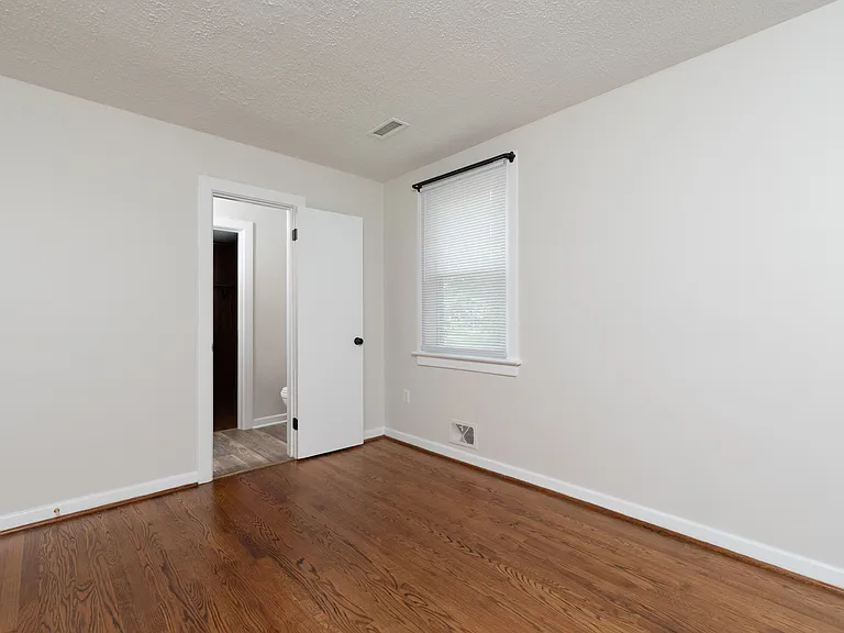 10308 Rycove Ln — Photo 15