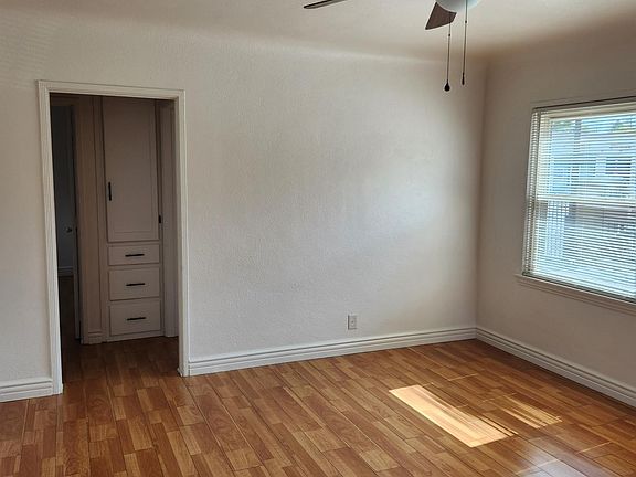 5th image of 723 1/2 W Gardena Blvd