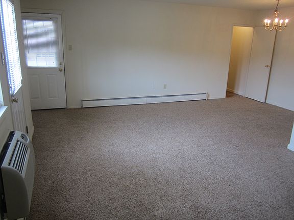 4th image of 903 W Aaron Dr APT M