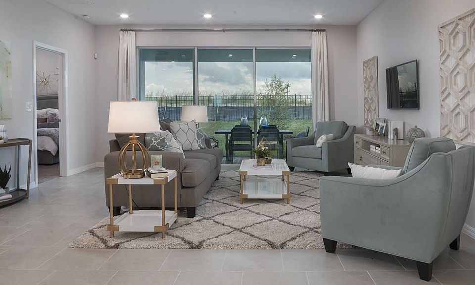 2nd image of 2056 Stillwood Way