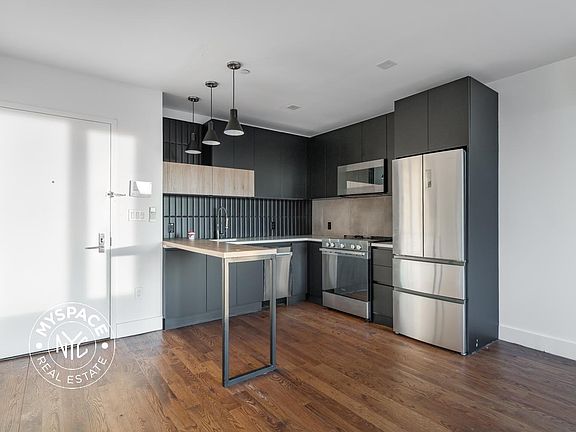 3rd image of 1800 Ocean Ave #8F