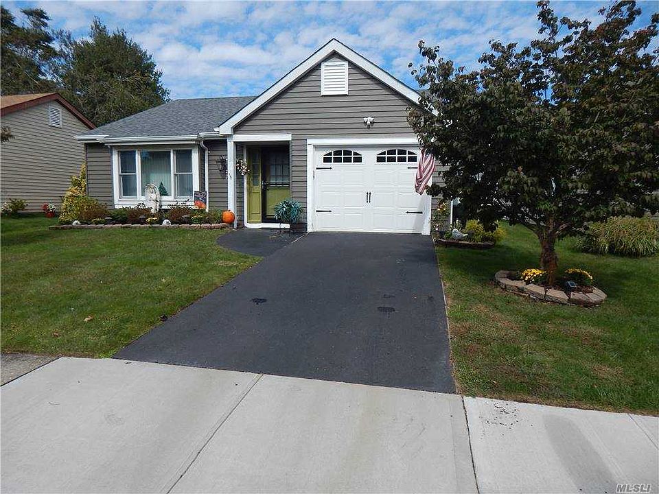 2nd image of 391 Kingston Dr