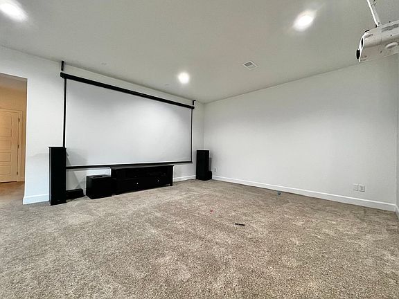 5th image of 5636 Bay Hill Dr
