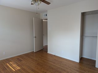 614 Broadmoor Dr APT B, Chesterfield, MO 63017