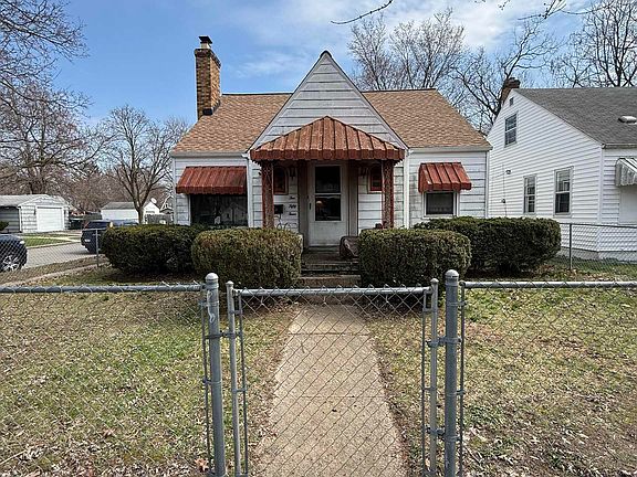 2nd image of 1054 Huey St