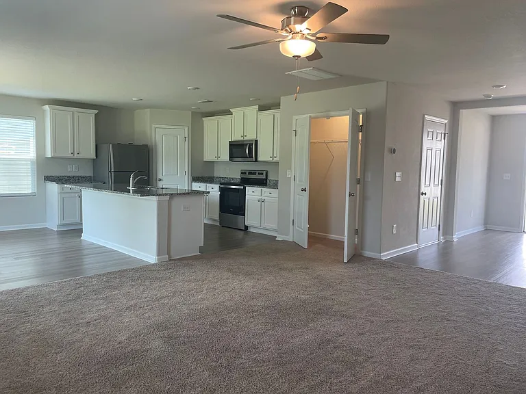516 Morning Mist Rd — Photo 2