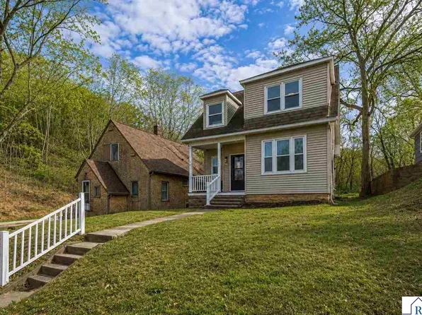 407 E Pleasant St, Mankato, MN 56001