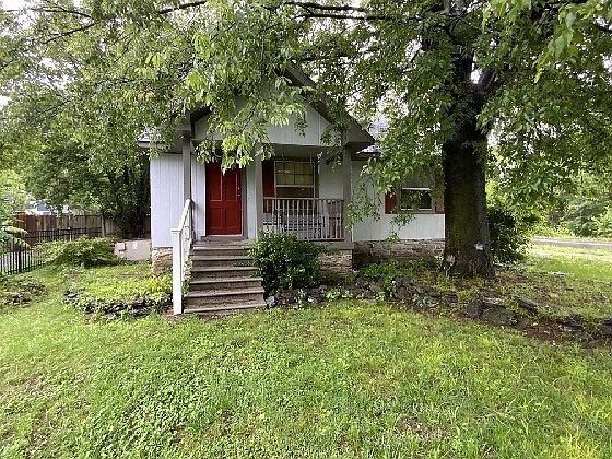 1st image of 431 Dupont Ave