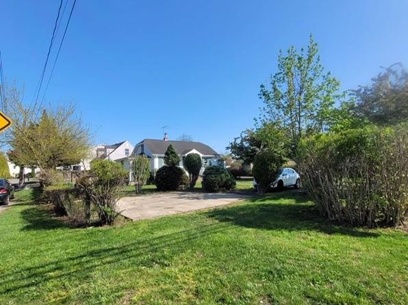 (undisclosed Address), Amityville, NY 11701