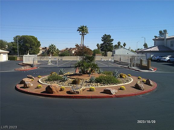 2nd image of 3600 Monarcas St Unit 201