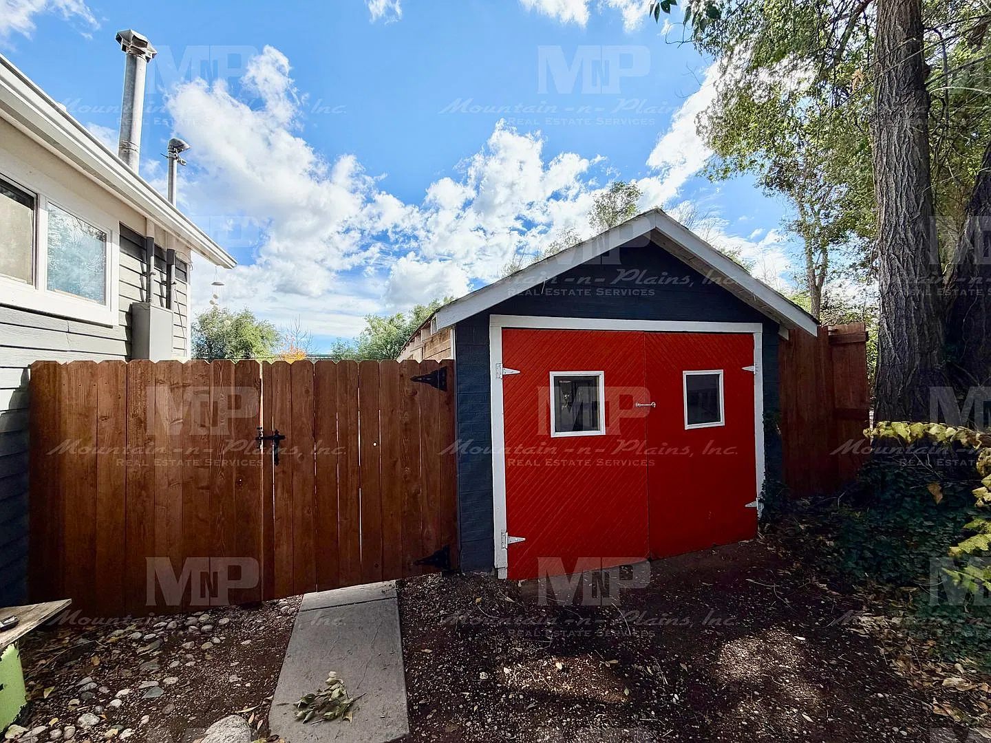 640 Lesser Drive- 17 — Photo 3