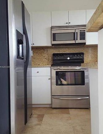 5th image of 7721 NW 114th Pl