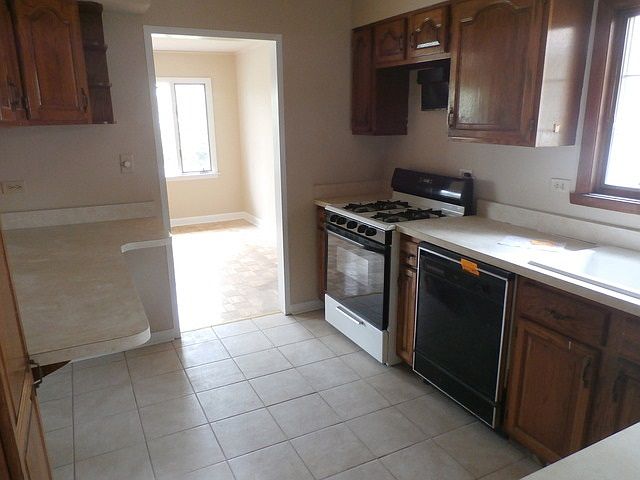 1st image of 456 Lakewood Blvd