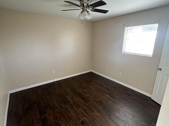 4th image of 210 W Genie St
