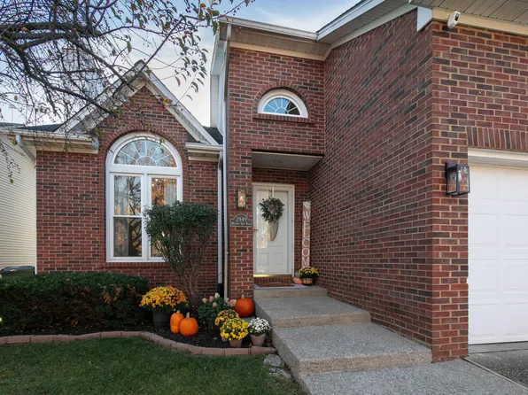 2949 Masters View Rd, Lexington, KY 40511